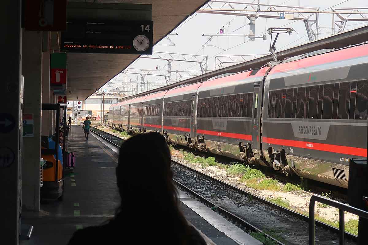 venice santa lucia train station