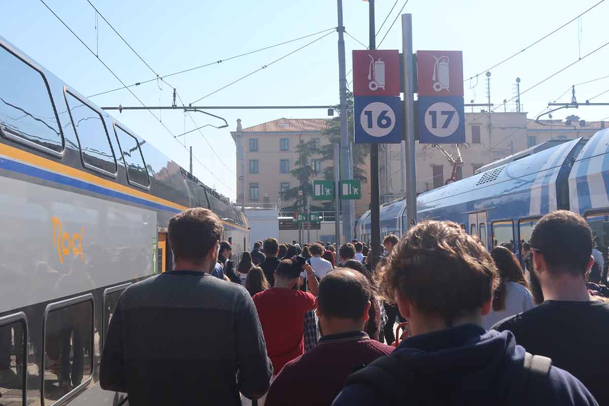 arriving to venice train