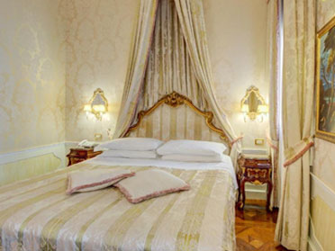 hotel canal grande venice