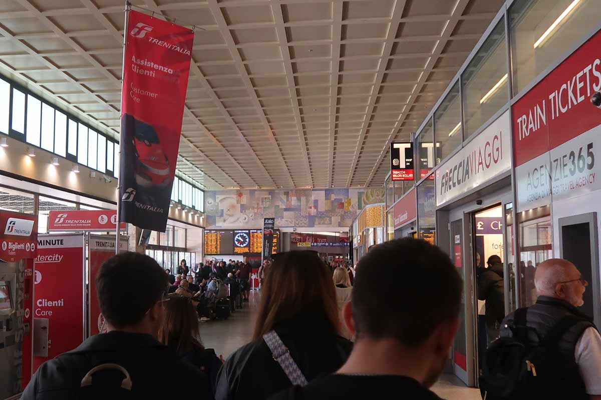 venice santa lucia train station