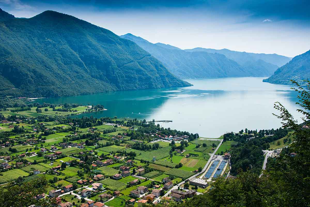 lakes in northern italy