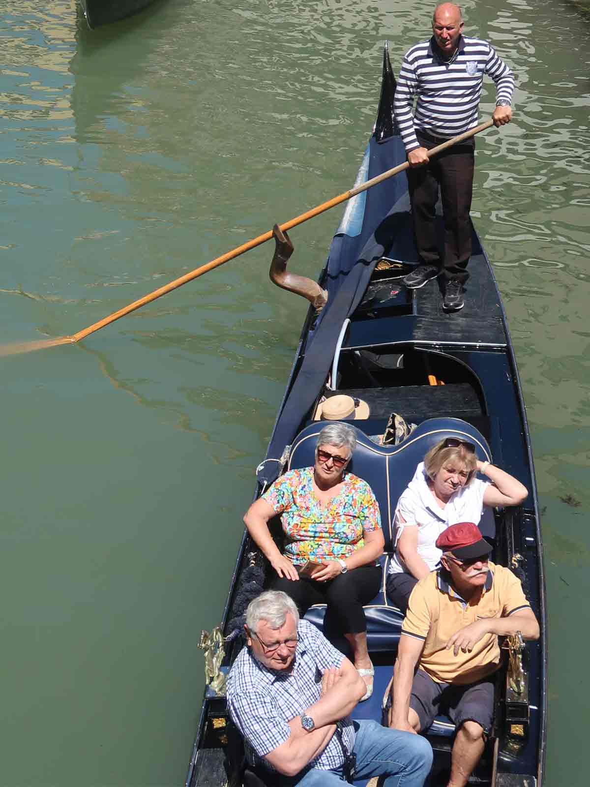 shared gondola ride venice