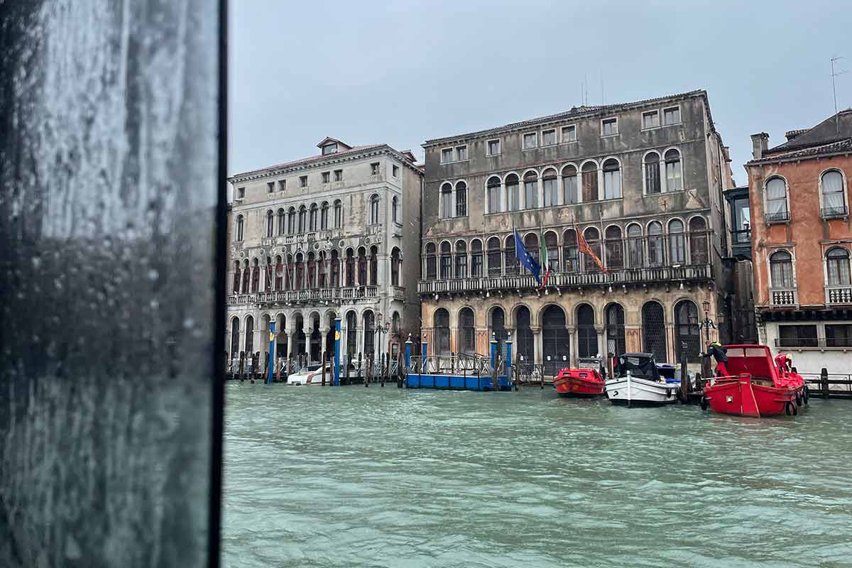 vaporetto window venice rain