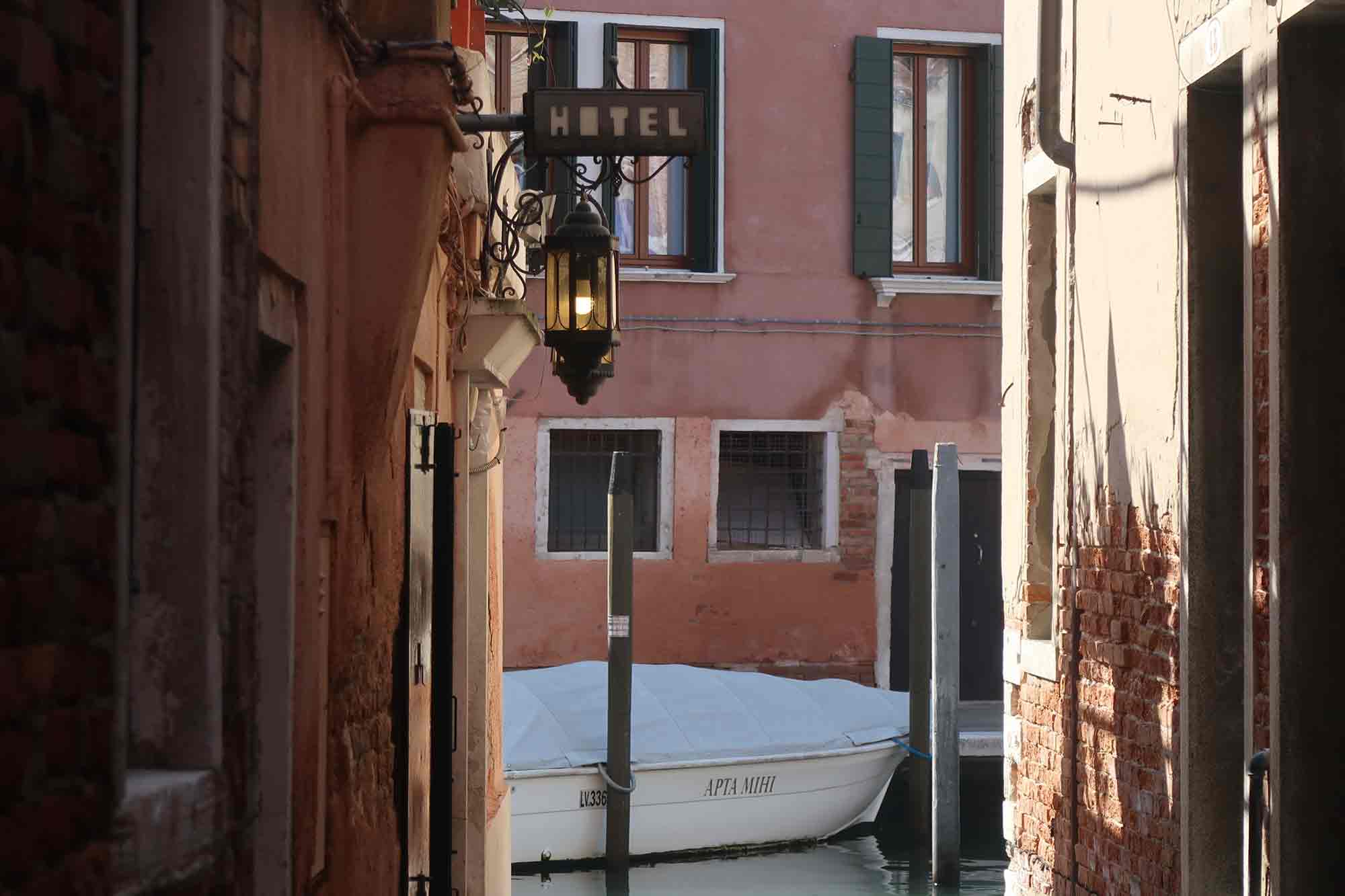 booking venice hotel