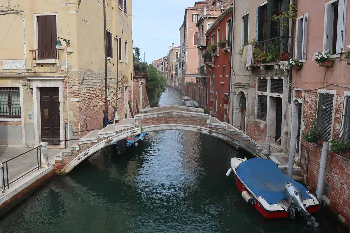 ponte chiodo venice