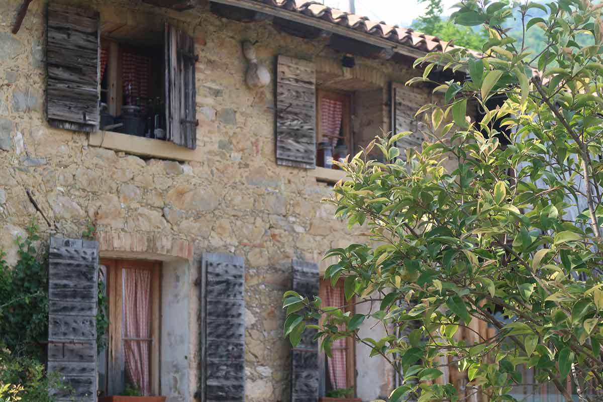 house in the prosecco hills veneto